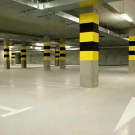 Hanza Tower 23 Pool & Jacussi Daire *